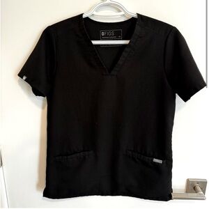 Figs Casma Three-Pocket Scrub Top Black